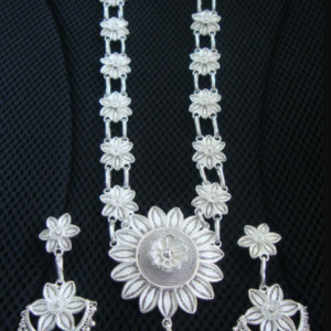 Silver Filigree Necklace Set